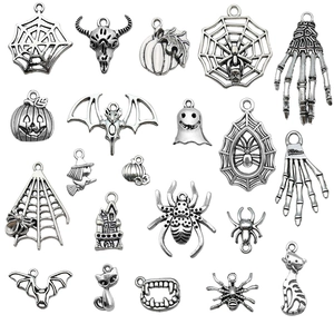 Antiek zilveren Halloween-bedels met spinnen schedels en pompoenen voor doe-het-zelf sieraden