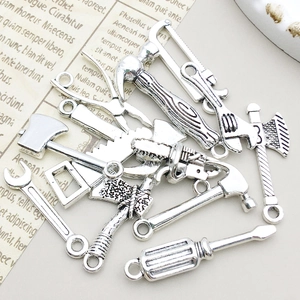 Pendentifs outils de quincaillerie en alliage argenté pour bijoux DIY et colliers