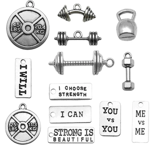 Lot de 11 pendentifs fitness en argent antique avec haltères et plaques de motivation