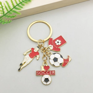 Fußball Athlet Zinklegierung Emaille Schlüsselanhänger Rotes Trikot Fußball Liebhaber Sportliches Accessoire Goldener Metallring
