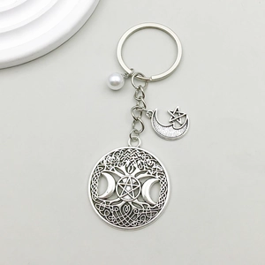 Porte-clés Vintage en Alliage Argent Antique Arbre De Vie Lune Étoile Pentagramme Avec Imitation Künstliche Perle Porte-clés Celtique Mystique