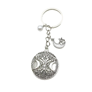 Porte-clés céleste argent antique avec arbre de vie celtique lune et étoile