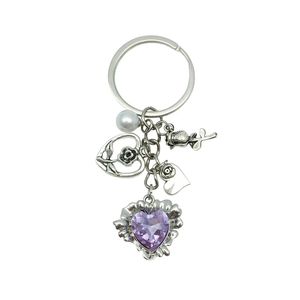 Porte-clés cœur en argent antique avec cristal violet et pendentif rose élégant