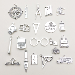 Ensemble de Breloques sur le Thème de la Graduation en Alliage de Zinc Argent Antique Chapeau Livre Diplôme Pendentif pour DIY