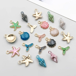 Colgantes coloridos de tema marino en aleación con estrellas de mar para joyas artesanales