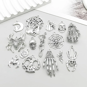 Antique silver Halloween alloy charms set with spiders and skulls for DIY jewelry making