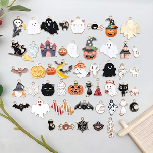 Lot de breloques Halloween avec fantôme citrouille et chauve-souris pour bijoux DIY