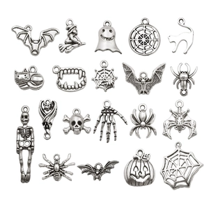 Set de 19 dijes de Halloween en plata antigua con murciélago y calabaza para joyería artesanal