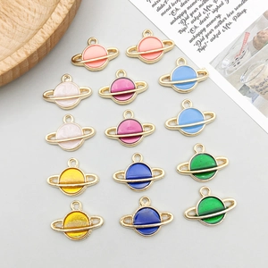 Pendentifs Planète Saturne en Émail Alliage de Zinc Goutte d'Huile Charmes Pour DIY Fabrication de Bijoux Collier Bracelet
