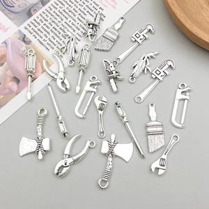 Détails de breloques d'outils en alliage argenté vintage pour création de bijoux DIY