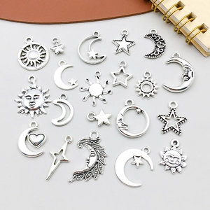 Antik-silberne Mond-Sterne-Sonne-Anhänger für DIY-Halsketten und Armband-Schmuck