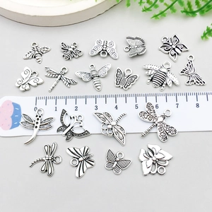 Antik-silberne Insekten-Anhänger Set mit Schmetterlingen und Bienen für DIY-Schmuck