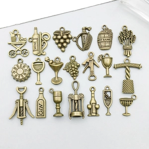 Breloques Série Vin en Alliage de Zinc Bronze Antique Bouteille de Vin Verre Raisin Pendentifs pour Accessoires de Bijoux DIY