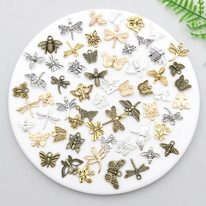 Mélange de breloques insectes en alliage pour la création de bijoux DIY et colliers