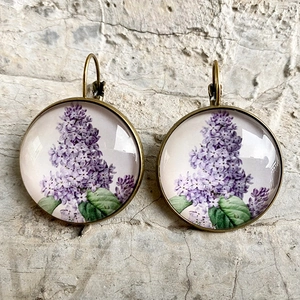 Pendientes vintage de bronce con cabujón de cristal y motivo de lila púrpura retro