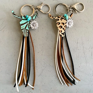 Porte-Clés Tête de Taureau en Cuir Western Vintage Franges Bohème Turquoise Artificielle Tournesol Pendentif de Sac Fait Main