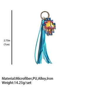Dettaglio portachiavi in pelle stile azteco con frange blu, dimensioni e materiali di PU
