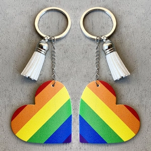 Set de porte-clés cœur en cuir arc-en-ciel avec gland blanc et anneau en métal argenté