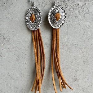 Western Cowboy Style Long Tassel Earrings Ethnic Pattern Alloy Faux Suede Fringe Drop Earrings For Women Fashion Jewelry