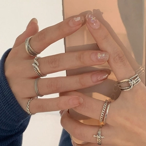 Anillos Abiertos Ajustables de Cobre Vintage para Mujer Estilo Minimalista Frío Multicapa Torcido Anudado Trenzado Anillos de Dedo de Moda Joyería Regalo