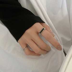 Anillo Abierto Ajustable de Plata de Ley 925 Chapada Para Mujer Minimalista Negro Geométrico Rectángulo Esmalte Joyería