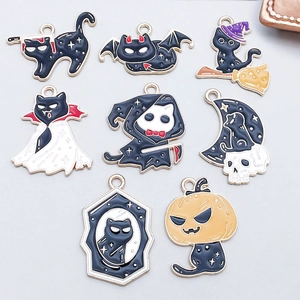 Ciondoli in Smalto a Forma di Gatto Nero per Halloween in Lega di Zinco Zucca Teschio Pipistrello Morte per Gioielli Fai-da-te Accessori