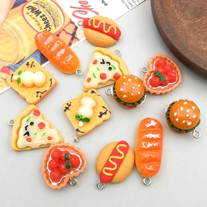 DIY-accessoiresset met schattige 3D-miniatuurbedels van hamburgers en hotdogs