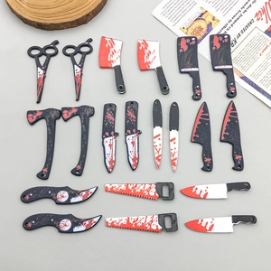 Charmes en Acrylique pour Halloween Forme de Couteau Sanglant Hache Ciseaux pour Fabrication de Bijoux DIY Style Gothique Accessoires