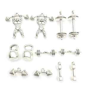 Breloques vintage en alliage argenté avec haltères et kettlebells pour bijoux DIY