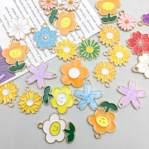 Alloy Enamel Flower Charms Mixed Styles Daisy Cherry Blossom Smiley Face Pendants For DIY Handcraft Jewelry Making Crafts Accessories