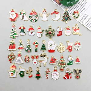 Charmes en Alliage de Zinc Émaillé Série de Noël pour la Fabrication de Bijoux Père Noël Bonhomme de Neige Renne Sapin de Noël Accessoires de Pendentif DIY
