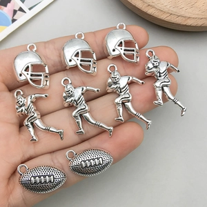 Pendentifs de casque de rugby et d'athlète en argent antique pour bijoux DIY