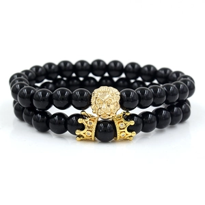 Set de pulseras de cuentas para hombre con cabeza de león dorada y coronas