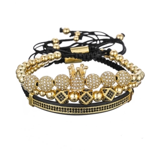 Juego de 3 pulseras para hombre con dije de corona dorada, cuentas de circón y cuero negro