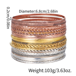 Detailweergave van de 16-delige kleurrijke armbandenset met texturen en afmetingen
