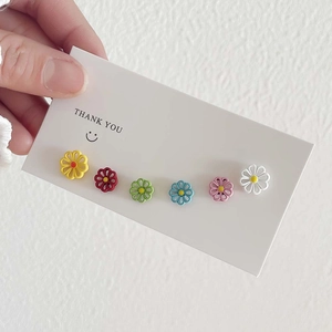 S925 Silbernadel bunte Gänseblümchen Ohrstecker Set mit sechs kontrastreichen Farben für Damen