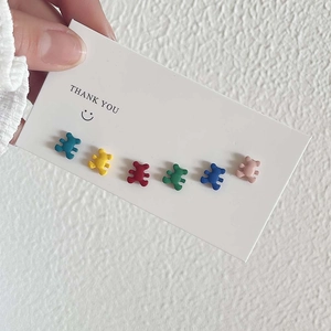 Buntes s925 Silbernadel Bär Herz Ohrstecker Set mit matter Textur für Damen