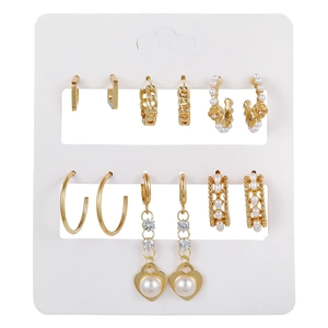 Set di orecchini a cerchio a C vintage placcati oro con perle e strass da donna