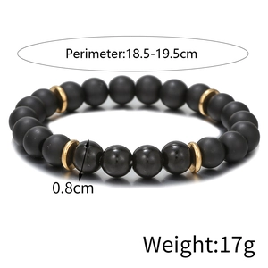 Detailansicht des Onyx-Perlenarmbands mit 8mm Perlen und spezifischen Größenangaben