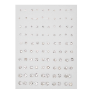 Set van 60 paar zilveren kristallen oorknopjes in diverse maten op witte displaykaart