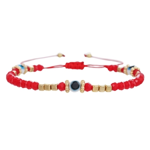 Handgemaakte rode kristallen armband met Evil Eye kralen en verstelbaar goudkleurig koord