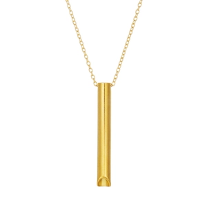 Collar de silbato para meditación de acero inoxidable dorado sobre fondo blanco puro