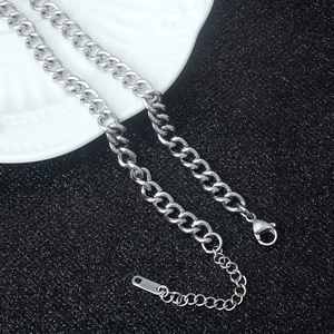 Collana a catena groumette in acciaio inossidabile argento con chiusura a moschettone