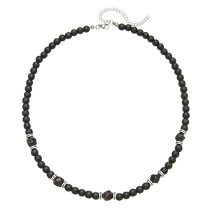 Matte schwarze Perlenkette mit geschliffenen Steinen und verstellbarem Stahlverschluss