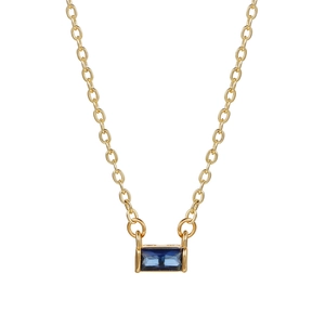 Collana minimalista placcata oro con ciondolo rettangolare in zircone blu