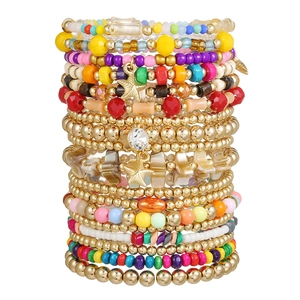 Boho Mehrlagiges Perlenarmband-Set mit Sternanhängern und bunten Holzperlen für Damen