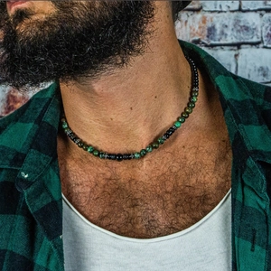 Herren Perlenkette aus Naturstein mit grünen Mineralperlen und Edelstahl-Elementen