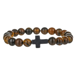 Detailopname van bruine tijgeroog kralen en een matzwarte kruisbedel armband