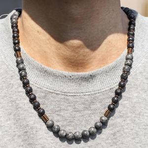 Herenketting van lavasteen en marmer met metalen kralen in stoere hip-hop stijl