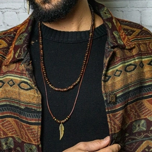 Ensemble de colliers ethniques en perles de coco et cuir avec pendentif feuille pour homme